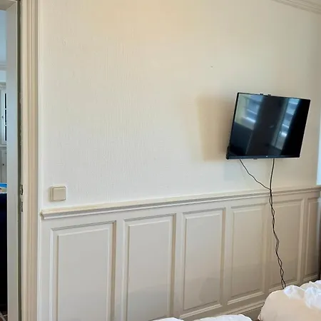 1-95, Toller See-u Landblick Im Haus Metropol, 4 Etage