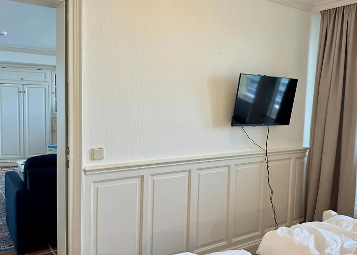 1-95, Toller See-u Landblick Im Haus Metropol, 4 Etage